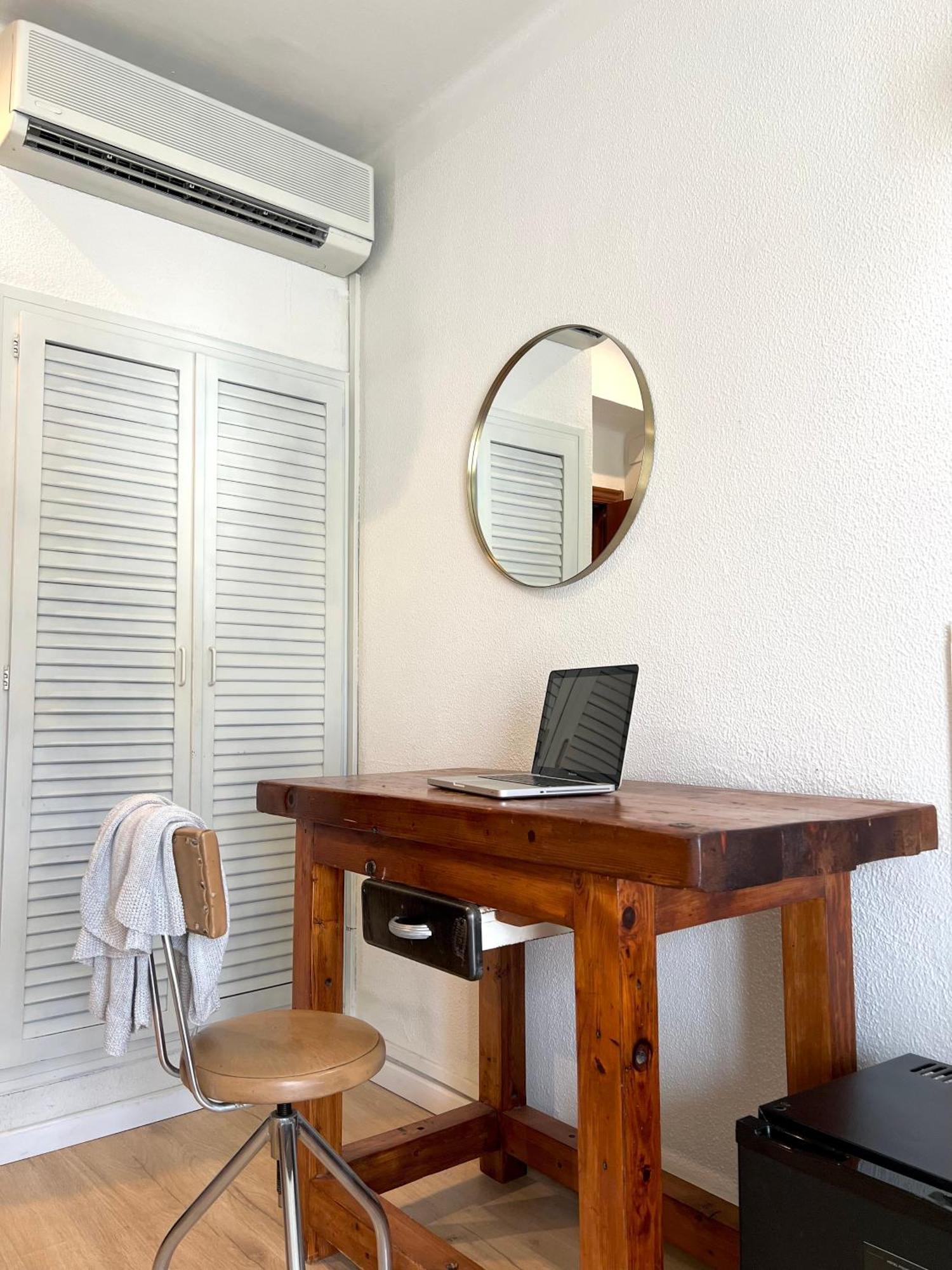 Los Hostalets de Llers Hotel & Restaurant Figueres Parc מראה חיצוני תמונה